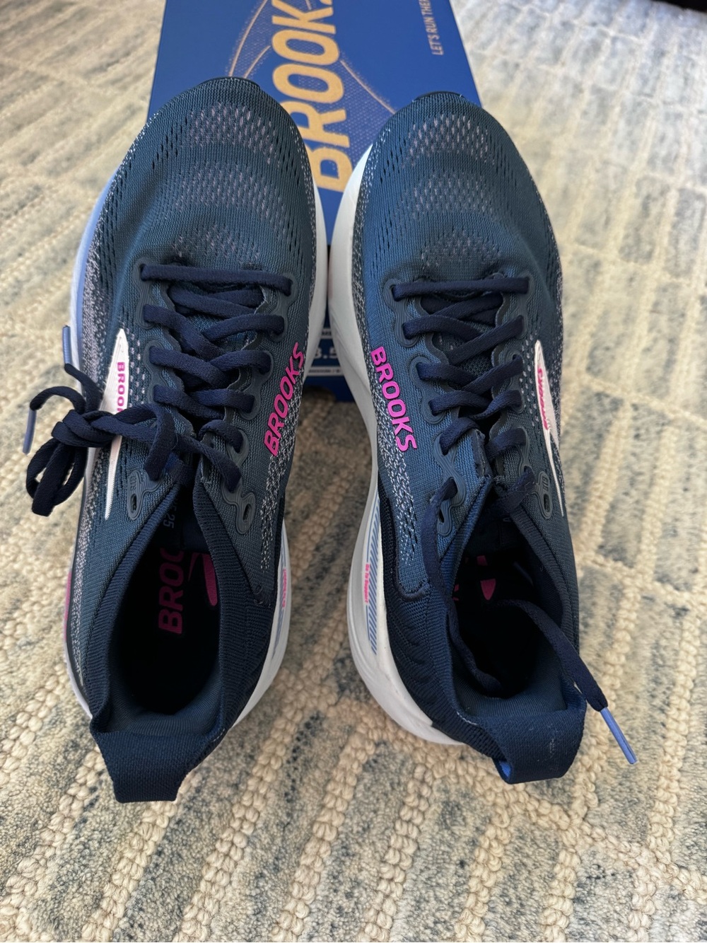 NEWBrooks Women’s Andrenaline GTS 25 Running Shoe — Spellbound/Blazing Bell/Pink - Picture 4 of 7